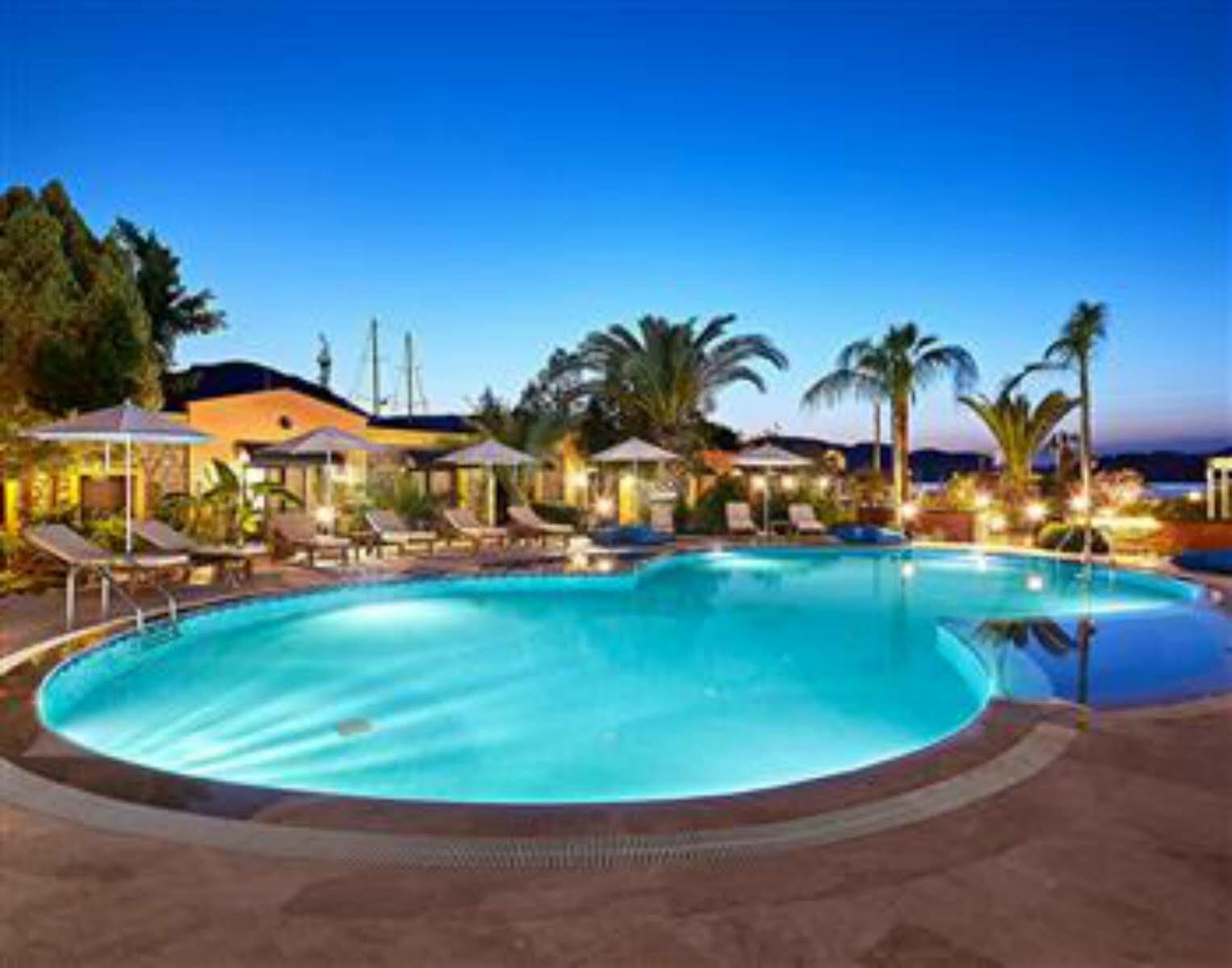 סלימייה Fi Light Solto Boutique Beach Hotel מראה חיצוני תמונה
